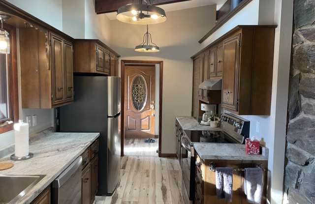 3009 Meadowbrook Dr Gallery 3