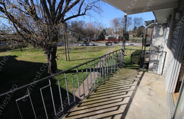 613 Hillsboro Rd - 613 Hillsboro Drive, Franklin, TN 37064