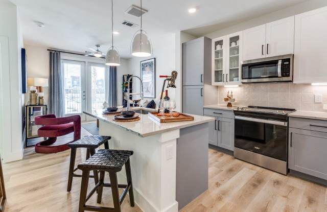 Aura High Pointe photos photos