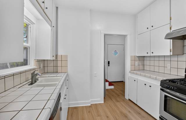 4017 Miller Way Gallery 3