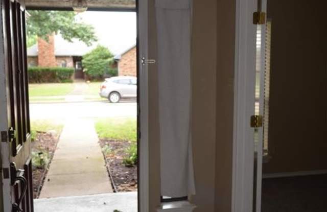 2037 Lavaca Trail Gallery 4