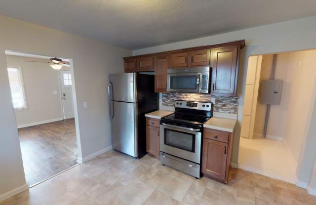 2209 North Ball Avenue - 1 Gallery 4