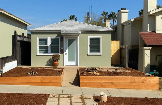 Live at the Beach 300 ft from Ocean in OB! 1 Bed 1 Bath w/Parking - 5062 Del Monte Avenue, San Diego, CA 92107