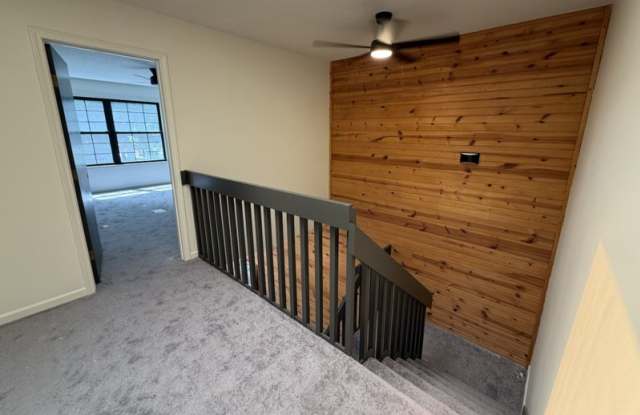 2901 University Drive - B Gallery 4