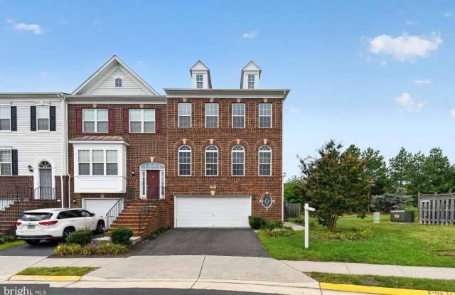 25099 PRAIRIE FIRE Square Gallery 1
