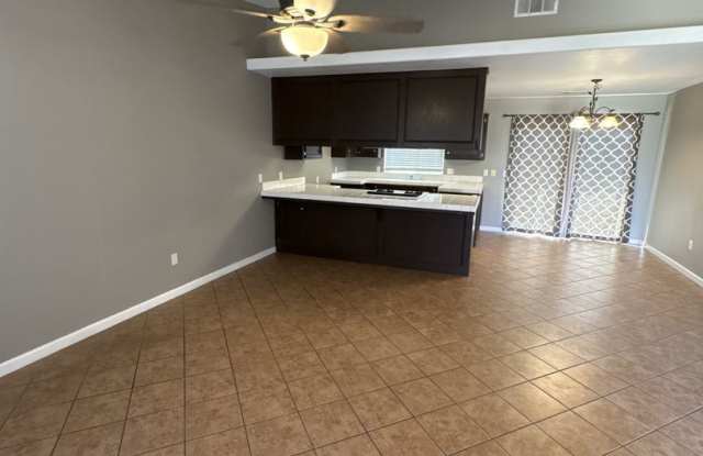 South West Visalia Home Now Available! Gallery 4