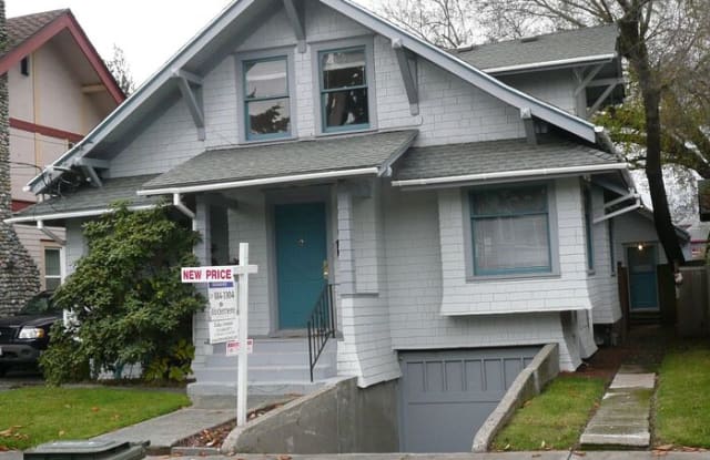 810 South Ferry Street - 810 South Ferry Street, Tacoma, WA 98405