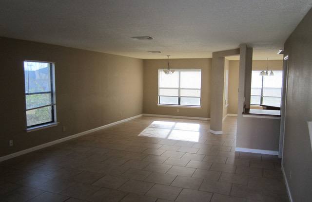 12001 Retama Hollow Gallery 4