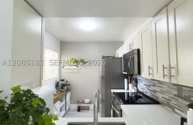 1112 NW 125th Pl Gallery 4