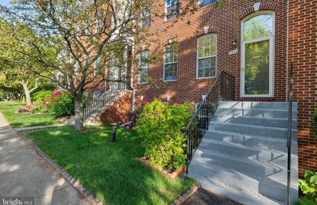5543 JOWETT COURT Gallery 3
