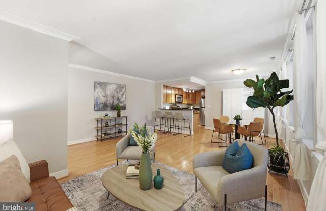 14 S Street NE Gallery 3