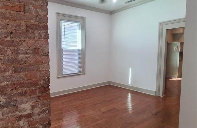 357 Cameron Street SE Gallery 4