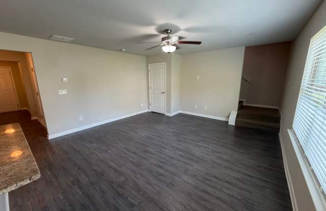 313 Nutwood Trace Gallery 4