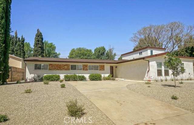 10901 Canby Avenue photos photos