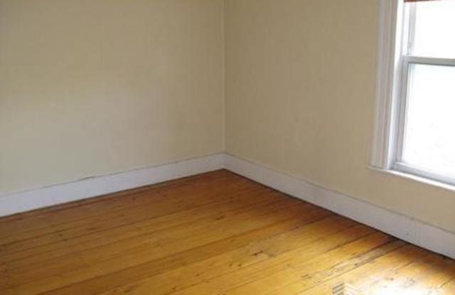 7 Forest St. Gallery 1
