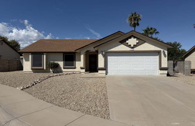 1652 S Roadrunner Ln Gallery 1