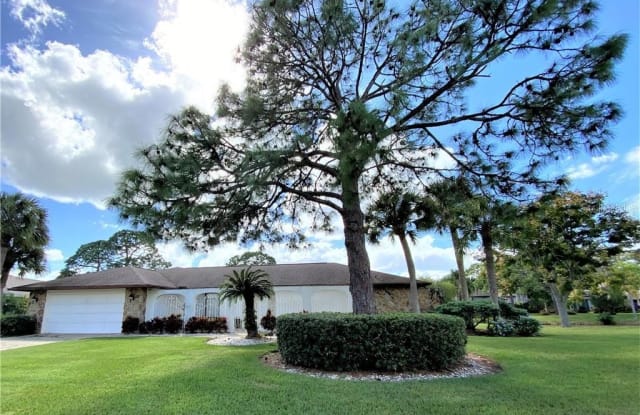 5232 EVERWOOD RUN - 5232 Everwood Run, The Meadows, FL 34235