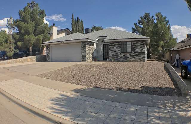 East El Paso 3 bed Refrig A/C photos photos