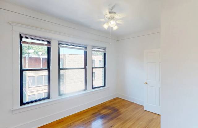 5237-5245 S. Kenwood Avenue Gallery 4