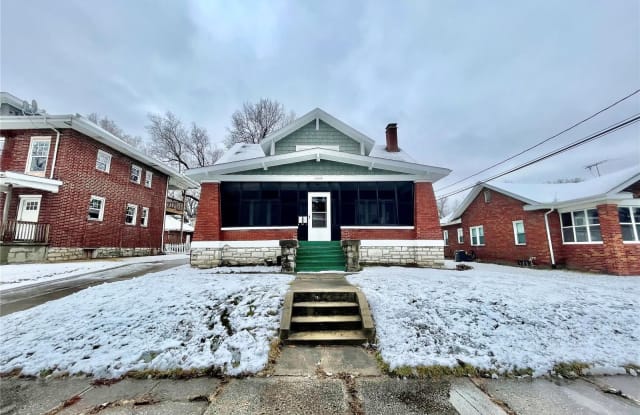 2609 Hillcrest - 2609 Hillcrest Avenue, Alton, IL 62002