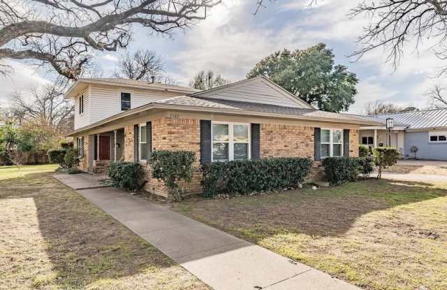 1522 West Tucker Boulevard - 2 - 1522 West Tucker Boulevard, Arlington, TX 76013