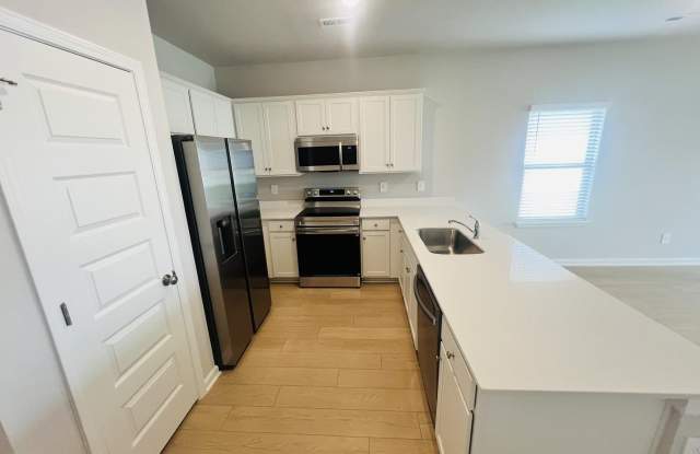 16830 Orleans Drive Gallery 3