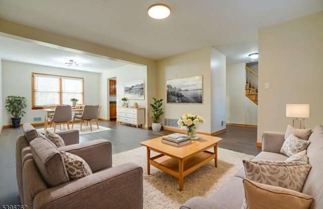 11 LENOX STREET photos photos