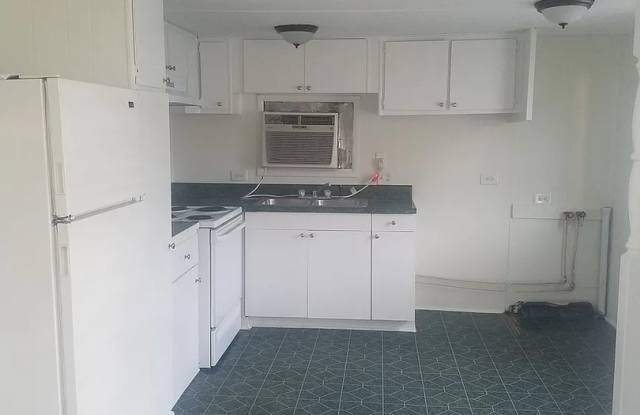 Comfortable 2 Bed 1 Bath Home photos photos
