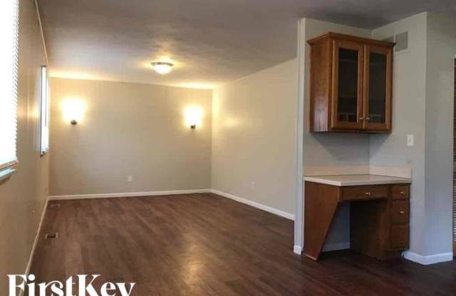 4420 Santa Fe Court Gallery 4