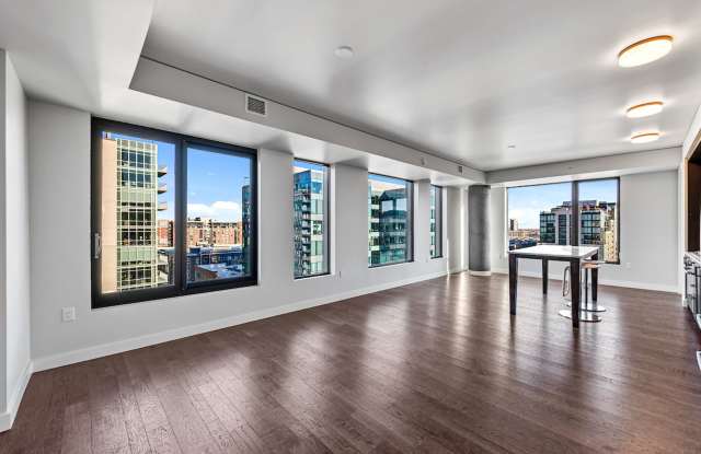 Gorgeous Two Bedroom Condo in The Coloradan! photos photos