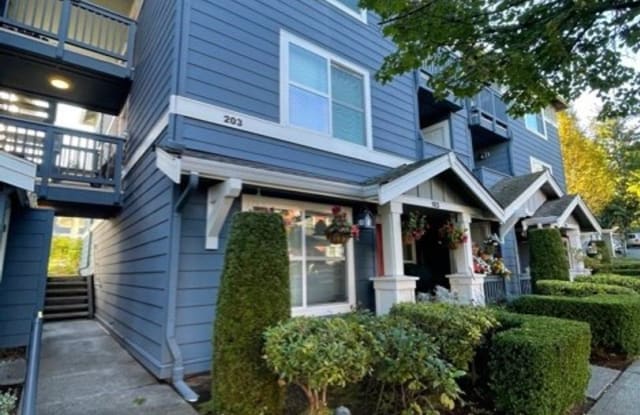 1698 25th Place NE Unit 303 - 1698 25th Place Northeast, Issaquah, WA 98029