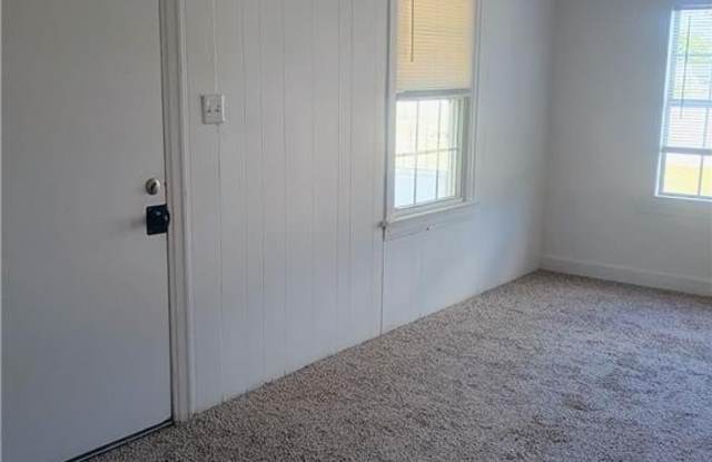 1922 Wirsing AVE Gallery 2