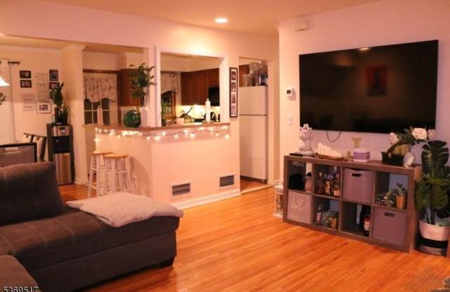 40 W Prospect St photos photos