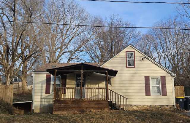Hill Haven 2-Bedroom Home – Updated Kitchen  Outdoor Spaces photos photos