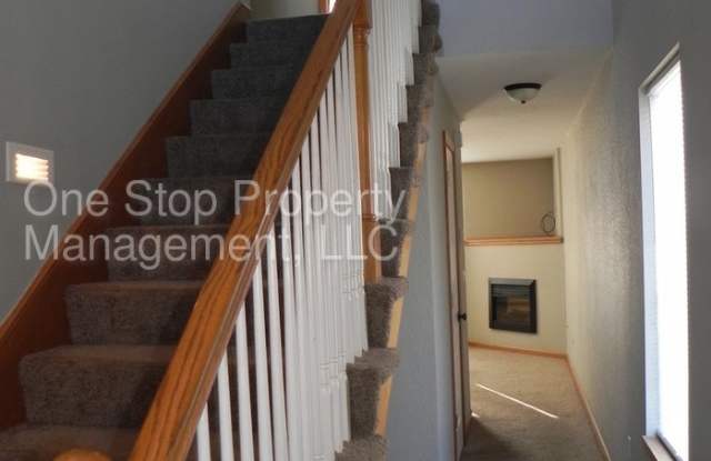 1609 Northwest Jordan Court Gallery 2