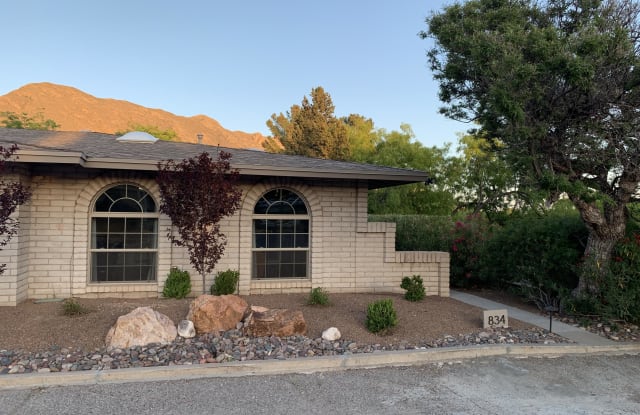 834 RIVER OAKS Drive - 834 River Oaks Drive, El Paso, TX 79912