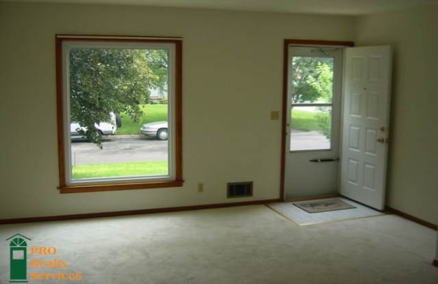5047 Sunnyside Road Gallery 2