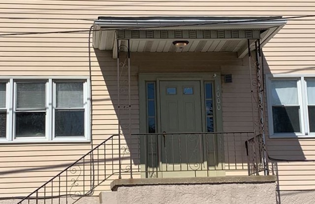 1000 Walnut St - 1000 Walnut Street, Taylor, PA 18517