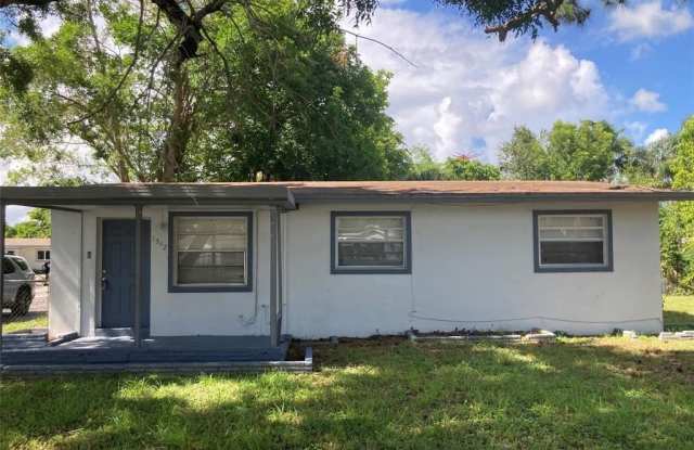 1542 NW 17th St photos photos