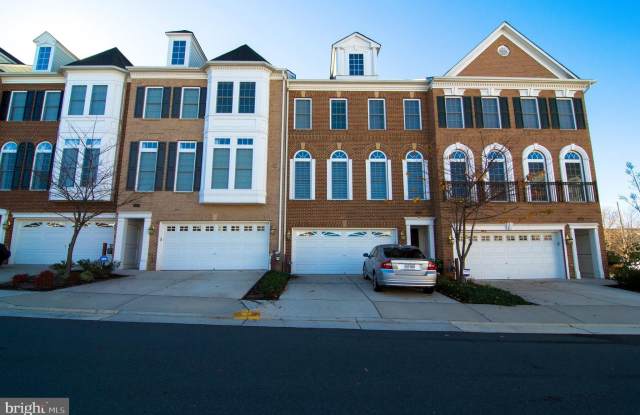 11463 E GALLIEC Street unit: 35 photos photos