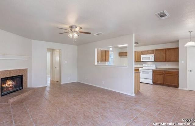 837 Dimrock Gallery 3