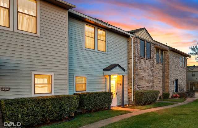 2 Bedroom 2.5 Bath 2 Car Carport - town house photos photos 2 Bedroom 2.5 Bath 2 Car Carport - town house photos photos