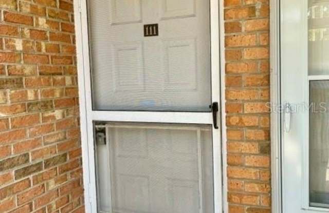 211 AIRPORT AVENUE W 111 photos photos