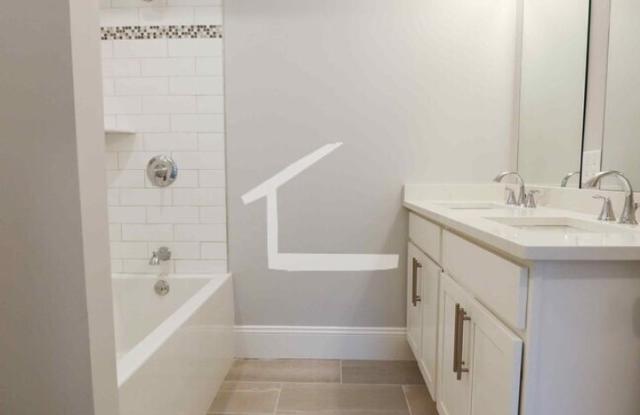 Modern 4-bed Brighton Townhouse Gallery 4