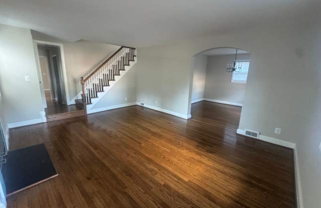 ARLINGTON - CLOSE TO PENTAGON - NEIGHBORHOOD AMENITIES Gallery 4