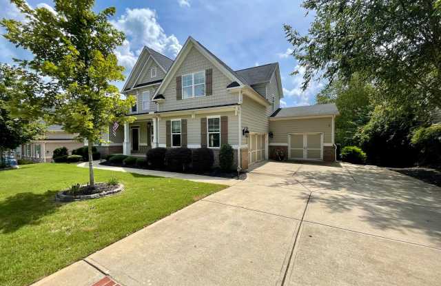 Gorgeous 4 bedroom 3.5 bath home in desirable River Rock Community Gallery 3