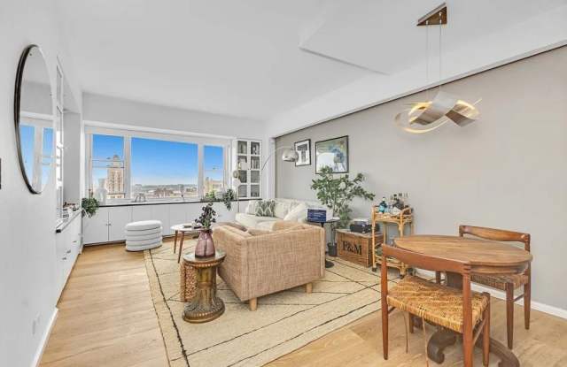 60 East 8th Street photos photos