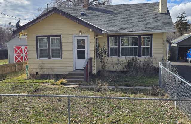 2528 Hope St photos photos