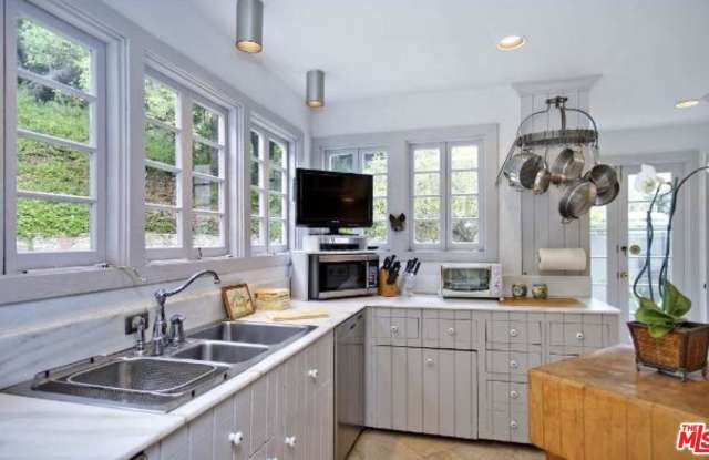 1251 STONE CANYON Road Gallery 4