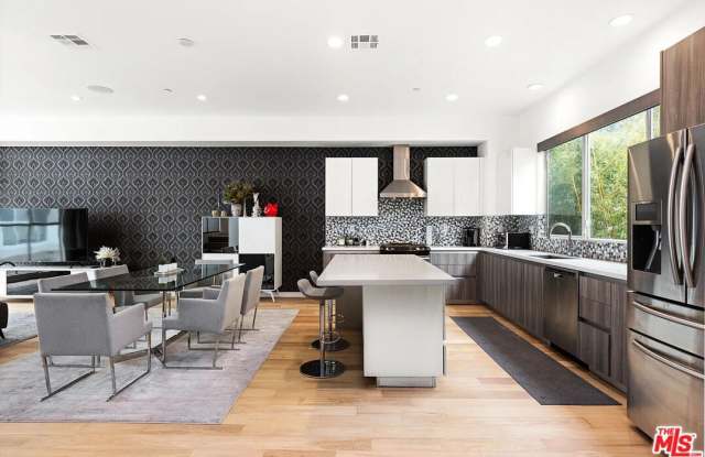 6728 W Hepburn Way Gallery 2